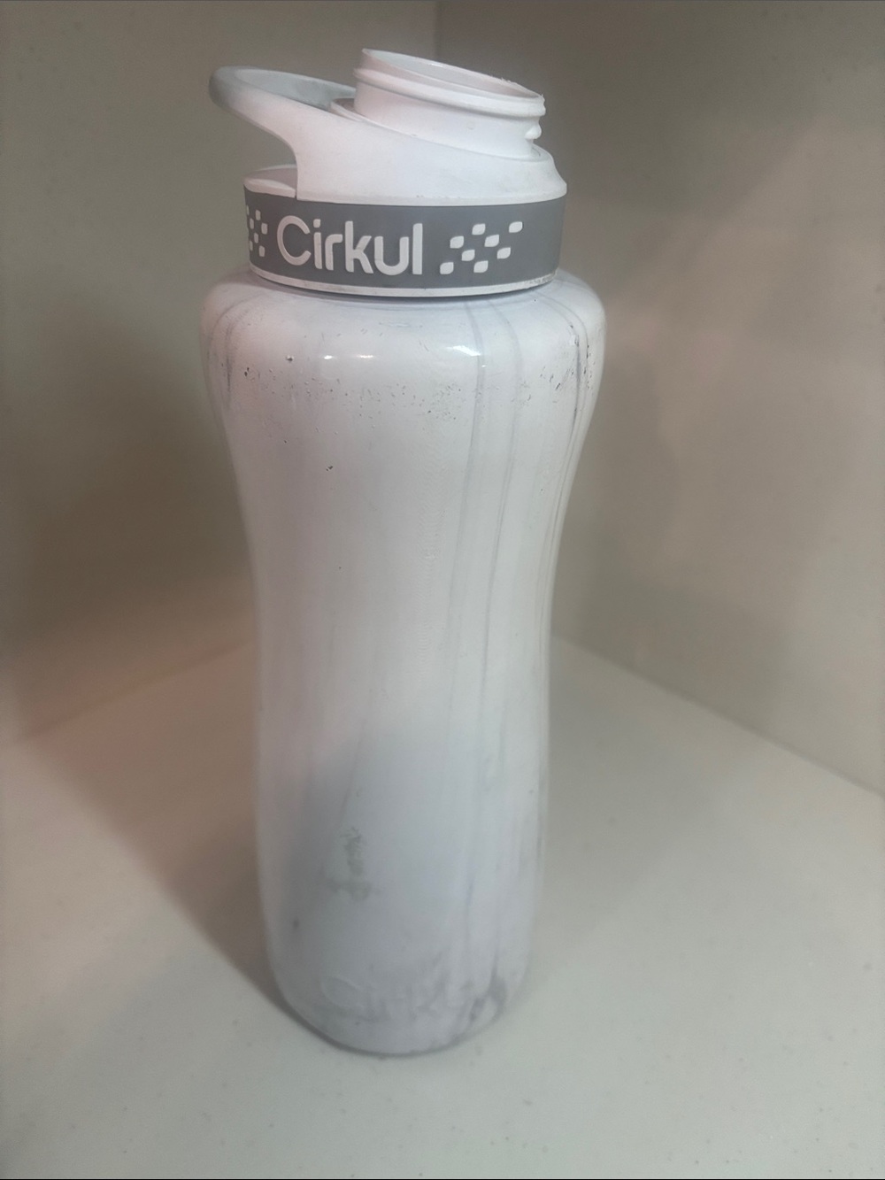 Cirkul White Water Bottle